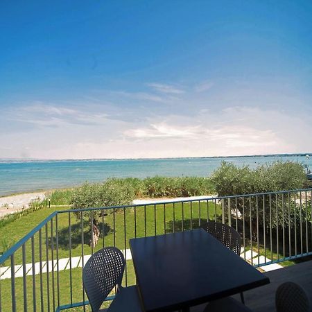 Smeraldo Dip Villa Canneto Sirmione Bagian luar foto