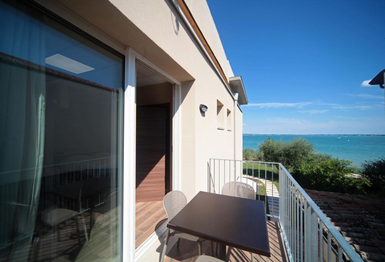 Smeraldo Dip Villa Canneto Sirmione Bagian luar foto